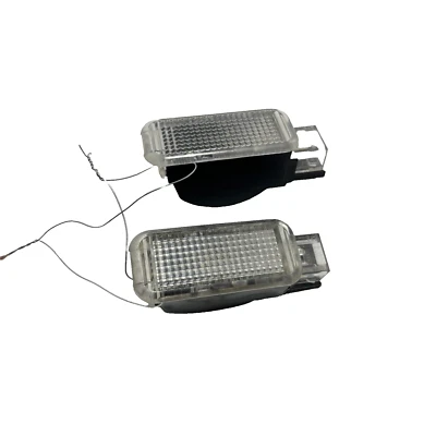 AUDI A8 L Quattro 2004-2018 LÁMPARA LUZ CORTESÍA INTERIOR OEM = JUEGO DE 2 = Foto 1 de 4