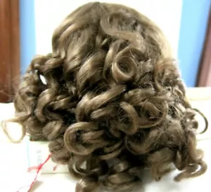 SIZE 12 LIGHT BROWN PAIGE ANTIQUE MODERN DOLL WIGS SYNTHETIC MOHAIR - Picture 1 of 6