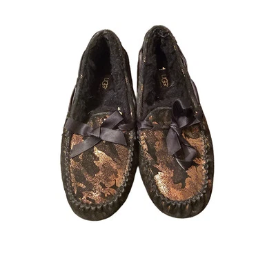 Mocasines metálicos UGG Australia talla 9 Foto 1 de 3