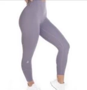 P'tula The Alainah III Sleek Legging: 23" - Purple Size XS - Picture 1 of 5