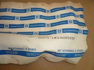 NOS GM GASKET LH Manifold Cylinder Head Fuel Injection Plenum P/N 14085499 - Picture 1 of 2