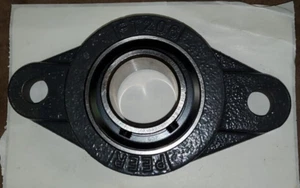 Peer 2 Bolt Bearing with 1-1/4" Bore Wide Flange, UC-206-20 - Picture 1 of 1