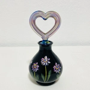 Botella de perfume de vidrio Fenton con tapón cardíaco ~ edición limitada, firmada - Imagen 1 de 9