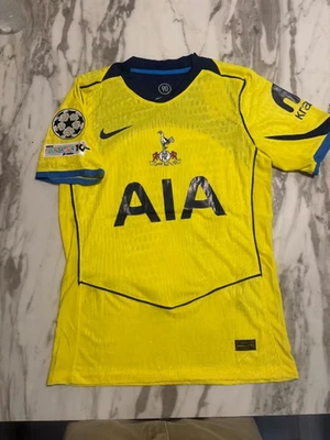 Tercera camiseta de los Spurs 25/26 con parche CL Foto 1 de 3