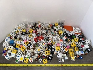 540+ Vintage Modern Dice Mixed Lot Various Sizes Shapes Color Butterscotch Amber - Picture 1 of 17