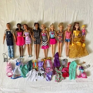 Gemischtes lose Konvolut Barbie Mattel Barbie Ken u.a. Modepuppen + Kleidung - Bild 1 von 6