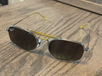 Gafas de sol Ray-Ban Titanium Chromance RB8062 plateadas con polarizadas verde oscuro Foto 1 de 4