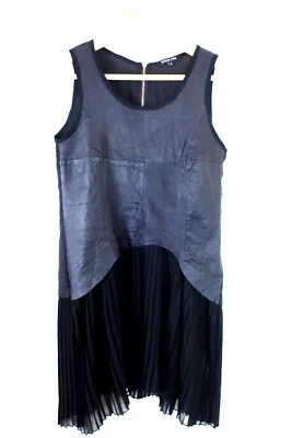 Mini Vestido Túnica PATRIZIA PEPE Negro Plisado Cuero SLeevess XS Pequeño 0 2 4 Foto 1 de 4