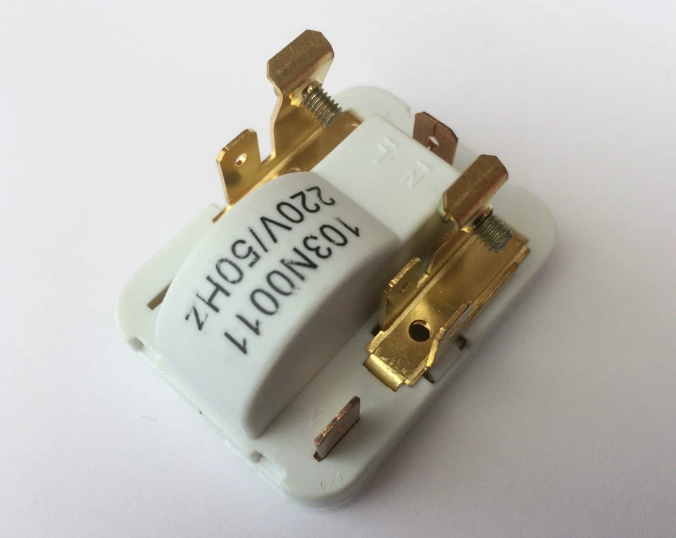 Danfoss Zanussi Macizo Estado Iniciar Compresor Relé 103N0011 Nevera Congelador - Imagen 1 de 3