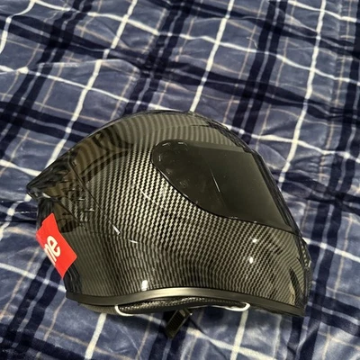 Carbon fiber lightweight all season universal male and female motorcycle helmet- - Bild 1 von 4