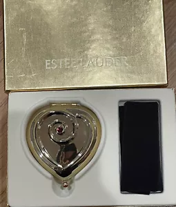 Estee Lauder polvere pressata traslucida compatta 1996 CUORI DI CUORI NUOVO CON SCATOLA - Foto 1 di 9