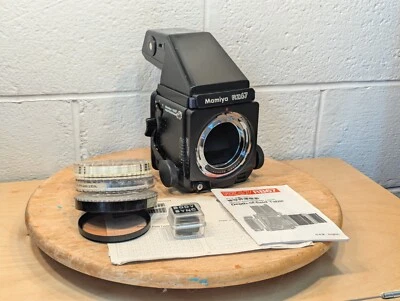 Cámara Mamiya RZ67 Pro Profesional Negra con Buscador de Prismas PD Foto 1 de 4