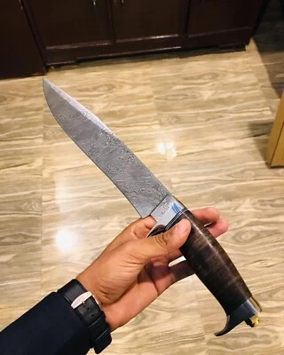 CUCHILLO DE CAZA BOWIE DE ACERO DAMASCO HECHO A MANO PERSONALIZADO CON MANGO DE CUERO Foto 1 de 4