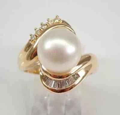 Anillo de compromiso solitario redondo de perlas blancas genuinas de 3 quilates enchapado en oro amarillo de 14 quilates Foto 1 de 4