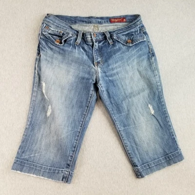 Blue 2 Jean Capri's Women's Sz 29 Med Wash Normcore Cute Trendy Nice Stylish - Image 1 of 4