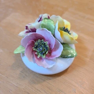 Staffordshire Bone China Jon Anton kleiner geblümter Schreibtisch Briefbeschwerer Sammlerstück - Bild 1 von 5