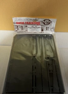 Ratio 520 Spurweite OO Bahnsteig/Rampen (480 mm lang x 92 mm breit) - Plastikbausatz NOS - Bild 1 von 3