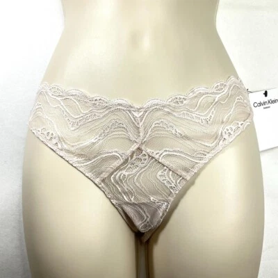 NUEVO CON ETIQUETAS Calvin Klein Mujer Talla S Essentials Encaje Bikini Ropa Interior QF7927 Rosa Foto 1 de 4