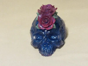 Handmade Resin Skull With Roses Figurine - Picture 1 of 7