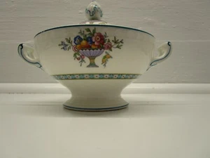 Vintage W H Grindley & Co England Carlton Shape Handled Sugar Bowl with Lid - Picture 1 of 10