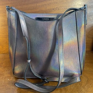 Calvin Klein Wren North/South Crossbody Iridescent Gunmetal One Size - Picture 1 of 11