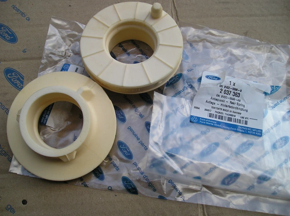 Ford Fiesta Mk7 09-2018 nuevo x2 resorte trasero montaje superior anti chirridos pieza genuina Foto 1 de 1