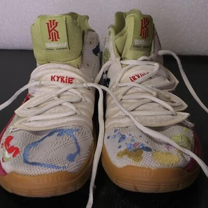 Mens USA Size 9.5 - Nike Bandulu x Kyrie 5 Embroidered Splatters basketball shoe - Picture 1 of 9
