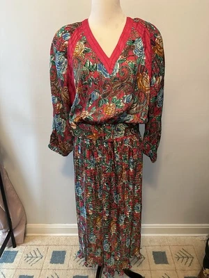 Vestido floral rosa vintage anos 70/80’s Diane Freis com cinto boho médio - Imagem 1 de 4