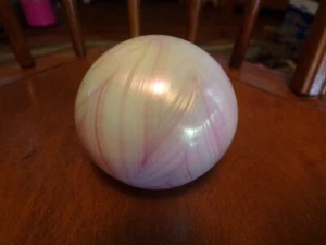 Gibson Art Glass Iridescent Light Pink Pulled Feather Paperweight 1986 - Picture 1 of 4