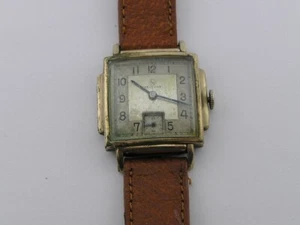 Vintage Helbros Watch Fancy Case & Dial 1940's 7j Gala Movement - Picture 1 of 7
