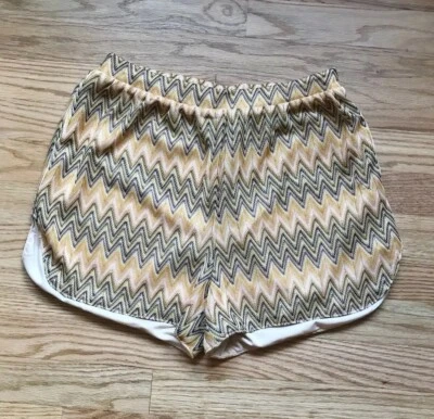 Pantalones Cortos Boho Lovers Friends Woodstock ZigZag Chevron Amarillo Dorado Tostado Marrón Pequeños Foto 1 de 3