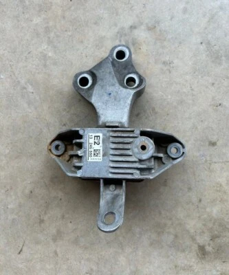 Soporte de montaje lateral del motor Chevrolet Cruze 2011-2015 OEM 13248550 Foto 1 de 4