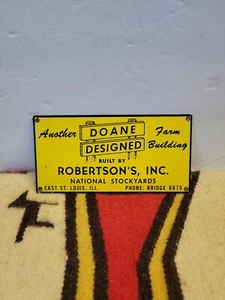 LETRERO DOANE DISEÑADO Granja Edificio CONSTRUIDO POR ROBERTSON'S INC. / 823-ys3 - Imagen 1 de 10