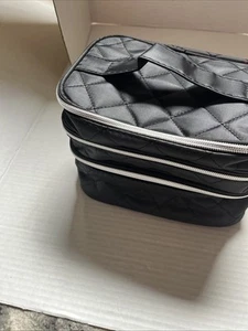 Mittelgroßer Beauty Kosmetik Make-up Koffer Reise Waschen Kulturbeutel Organizer Aufbewahrungsbox - Bild 1 von 15