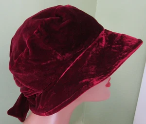 LIZ CLAIBORNE VELVET BACK TIE CLOCHE / EXCELLENT CONDITION - Picture 1 of 5