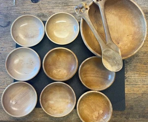 Mid-Century Modern Woodpecker 4 Bowls + 4 Unmarked Wood Bowls Elephant Salad Set - Picture 1 of 18