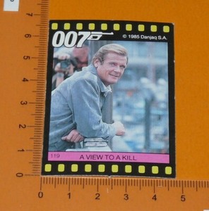 #119 JAMES BOND 007 A VIEW TO A KILL ROGER MOORE MONTY GUM CARD 1985