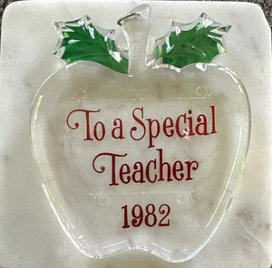 Hallmark “To A Special Teacher" Keepsake Christmas Acrylic Apple Ornament 1982 - Picture 1 of 5
