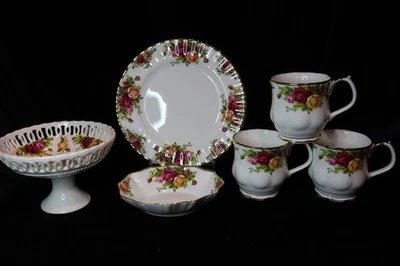 Royal Albert Old Country Roses 6 Pieces 3 Montrose Shape Mugs, Candy Dish, Bowl - Image 1 of 4