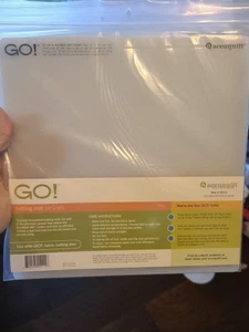 NOS Accuquilt Go! Stoff Schneidematte 10” x 10” Quadrat 55111 Neu  - Bild 1 von 2
