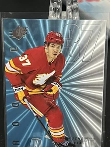 YAN KUZNETSOV-----2024-25 UPPER DECK---SPX-----ROOKIE-----FLAMES - Picture 1 of 2