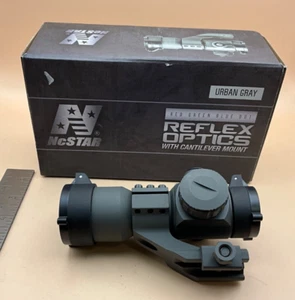 NCSTAR REFLEX OPTICS W/ CANTILEVER MOUNT URBAN GRAY DRGB135U LASER SIGHT - Picture 1 of 11
