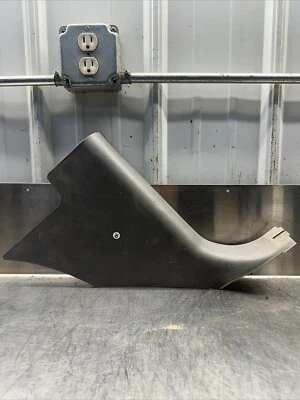 1999-2006 Chevrolet GMC Cadillac RH Passenger Side Kick Panel 15066684 OEM Foto 1 de 3