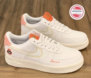 Nike Air Force para mujer 1 '07 ""Peace Rock n Roll"" talla 11,5 DQ7656-100 NUEVO sin caja - Imagen 1 de 6