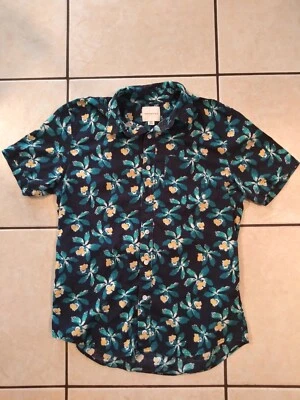 OLD NAVY REGULAR FIT MENS MED SHORT SLEEVE BUTTON UP FLORAL  SHIRT HAWAIIAN  - Image 1 of 4