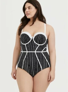 Traje de baño Torrid Disney NBC Pesadilla antes de Navidad con aros Nuevo con etiquetas Nuevo 5X - Imagen 1 de 8