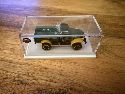 Dodge Power-Wagon 1952 Hot Wheels RLC, verde abeto, pilotos reales, 00192/30000 Foto 1 de 4