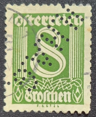 Austria - 1925 Scott #310 - Amarillo Verde - PERFIN - Sello Foto 1 de 3