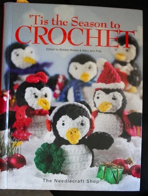 'Tis the Season to Crochet Spiral Book Holidays Winter Snowmen Tree Skirt - Image 1 of 2