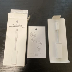 NEW Genuine Apple Thunderbolt to Gigabit Ethernet Adapter MD463LL/ BRAND NEW - Bild 1 von 3
